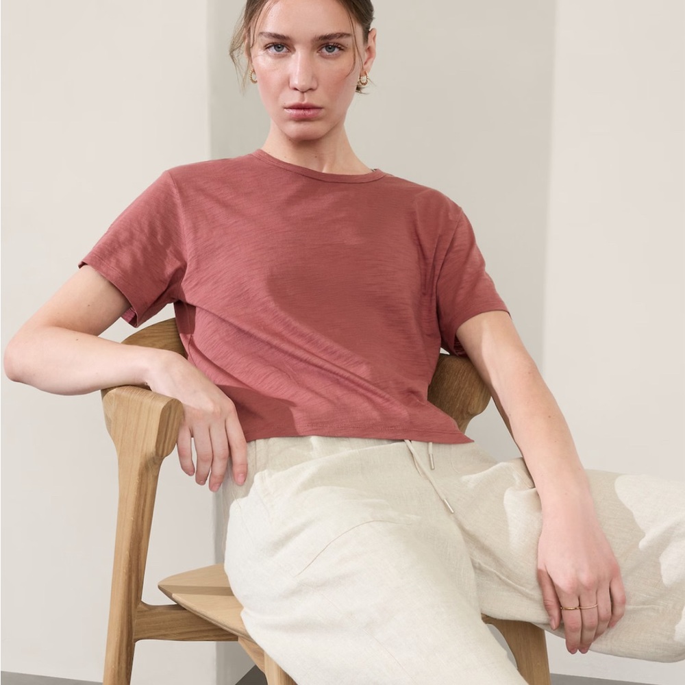 NWT Athleta Essential Slub Tee. Rosewood Red women’s size Small.